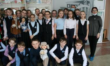 Актёры Государственного театра кукол РМ провели мастер-классы в гимназии №20